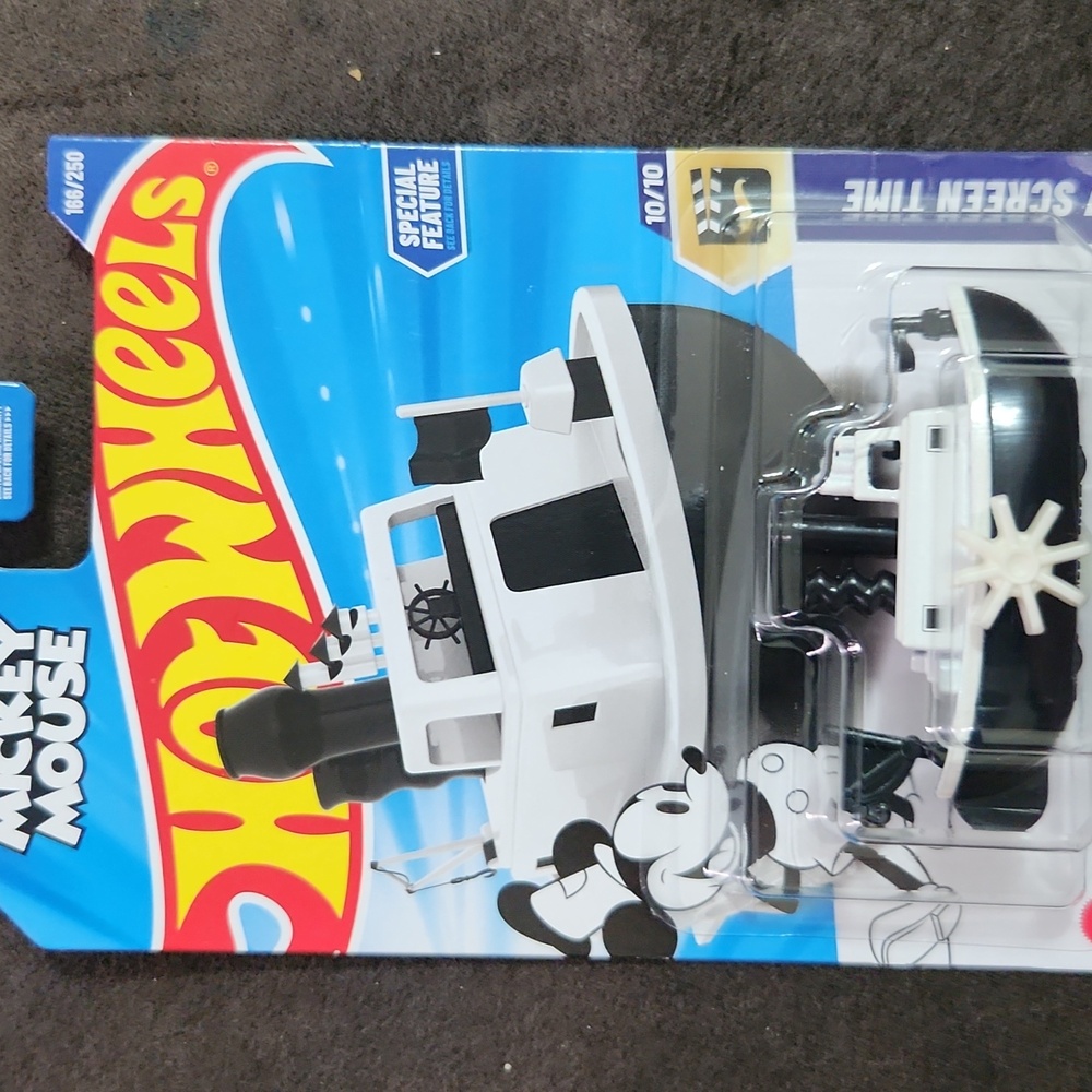 NEW Mattel HOT WHEELS Disney Mickey Mouse Disney Steamboat HW Screen Time